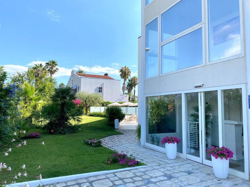 Aparthotel Path House - Etna & Sea View Riposto Exterior foto